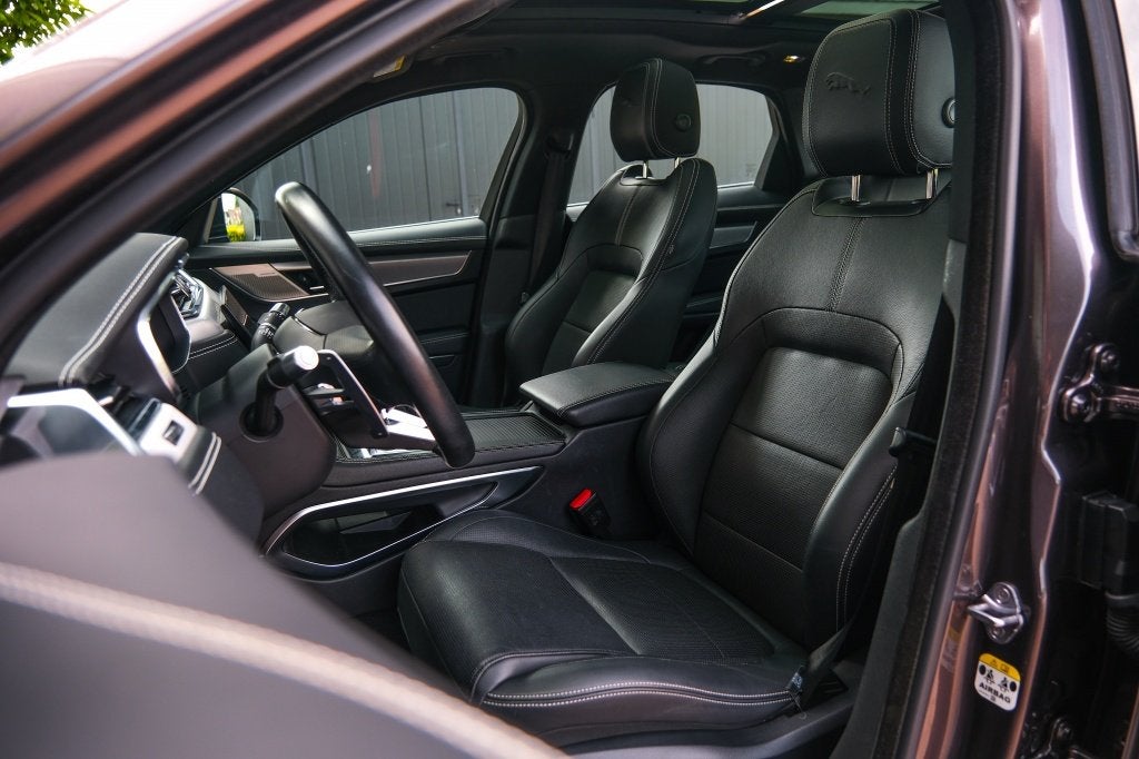 Jaguar F-Pace 2.0 P400e PHEV R-Dynamic Black | Meridian Surr, Auto's, Jaguar, Automaat, 4 cilinders, 2000 kg, Zilver of Grijs