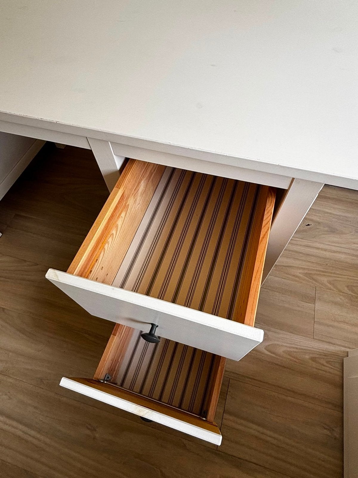 IKEA HEMNES bureau wit – massief hout, Huis en Inrichting, Bureaus, Ophalen, Gebruikt, Overige merken, Computerbureau