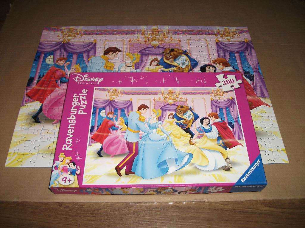 Disney Puzzel Princess 300 stuks, Ophalen of Verzenden, Minder dan 500 stukjes, Zo goed als nieuw, Legpuzzel