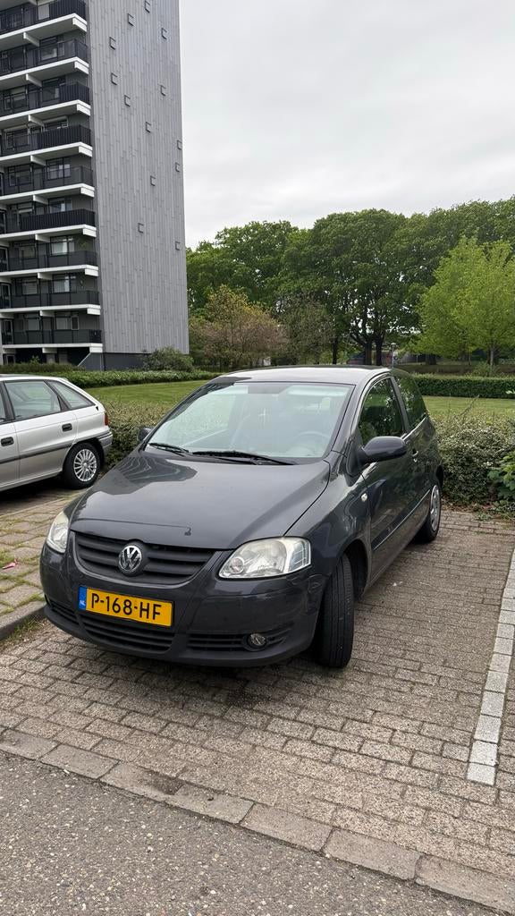 Volkswagen Fox 1.2 44KW 2011 Grijs, Auto's, Volkswagen, Voorwielaandrijving, 40 €/maand, USB, 969 kg
