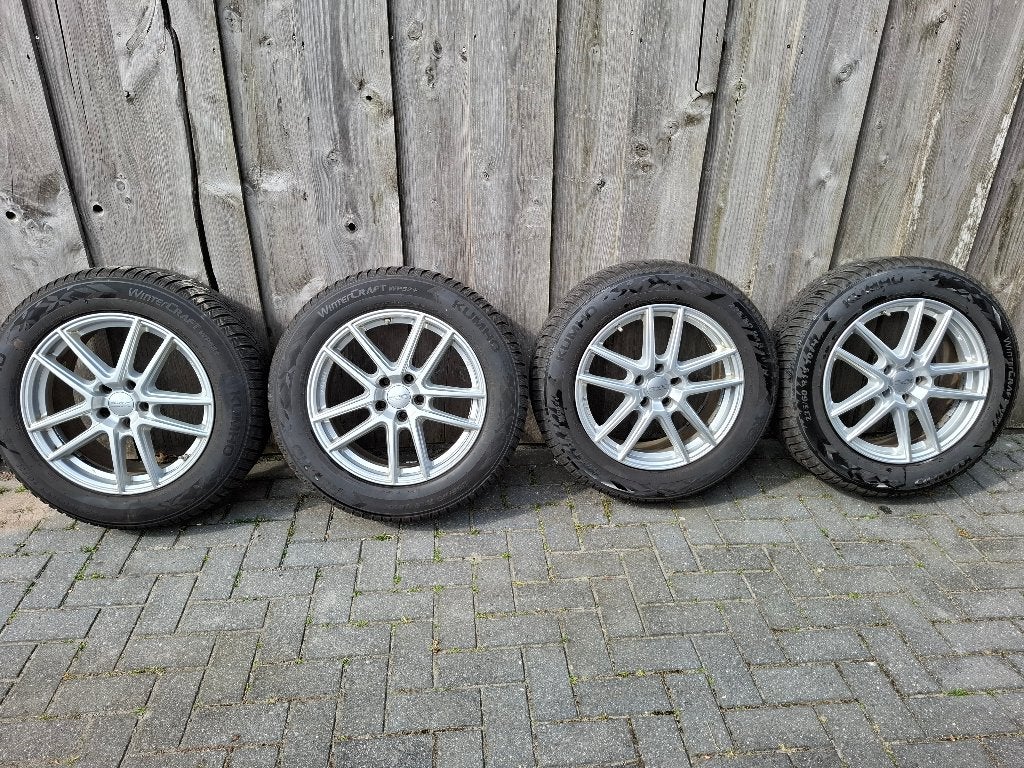 Winterbanden Kumho Anzio Velgen ZGAN, Auto-onderdelen, Banden en Velgen, Ophalen, 18 inch, Gebruikt, Velg(en)