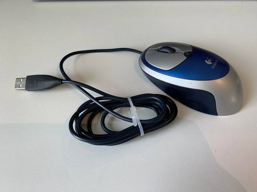 Logitech M-BT85 Optical Mouse LN55188, Computers en Software, Muizen, Gebruikt, Ophalen of Verzenden