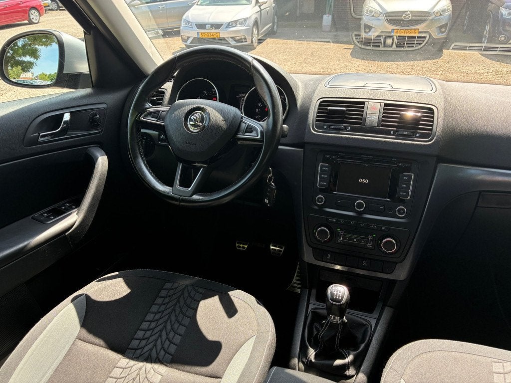 Skoda Yeti Outdoor 1.2 TSI Adventure | NAP | Navi + Clima +, Auto's, Skoda, Voorwielaandrijving, Euro 5, Stof, Gebruikt