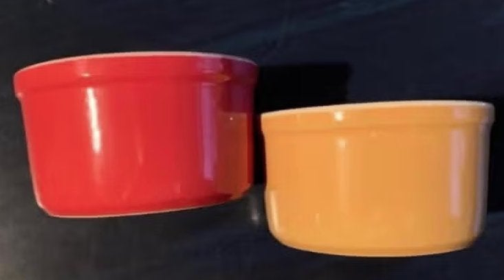 2 ovenschaaltjes; OWN kitchen; 10 cm doorsnee en 6 cm hoog, Ophalen of Verzenden, Zo goed als nieuw, Overige stijlen, Kom(men)