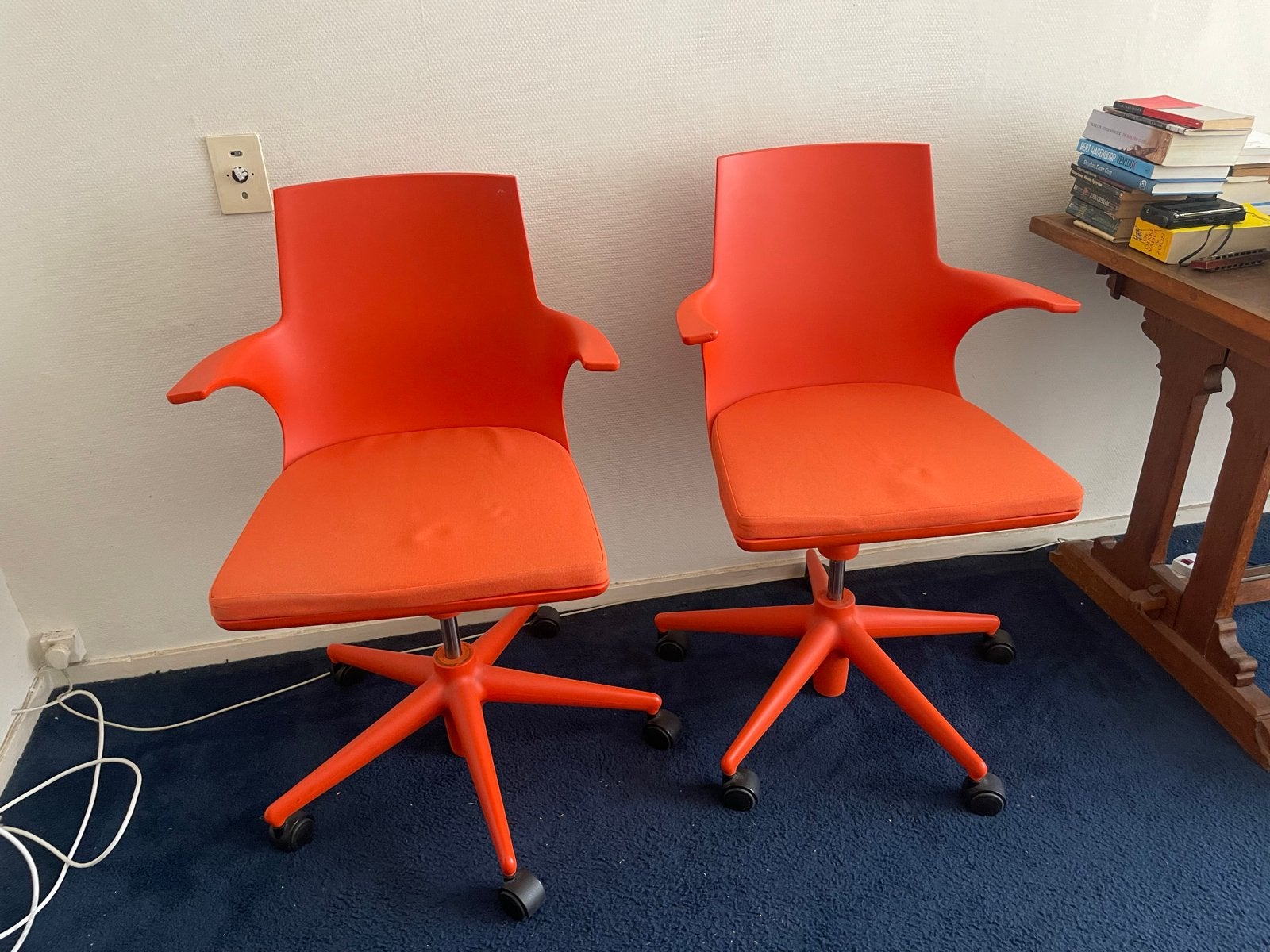 2x Kartell Spoon Chair Bureaustoel Oranje, Ophalen, Nieuw, Oranje, Bureaustoel