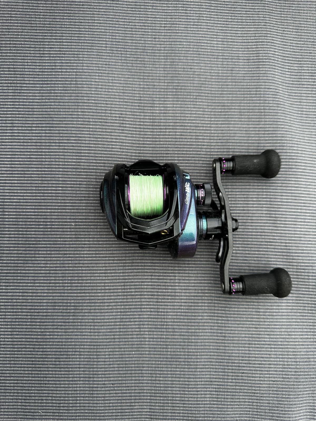 Abu Garcia Revo 4 Ike SHS-L Baitcaster Reel, Watersport en Boten, Hengelsport | Roofvissen, Ophalen of Verzenden, Gebruikt, Molen