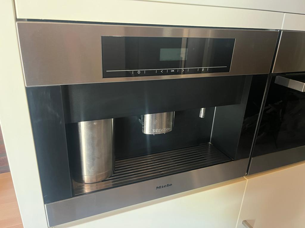 Miele CVA 5060 Inbouw Koffiemachine, Ophalen, Afneembaar waterreservoir, Gebruikt, 10 kopjes of meer