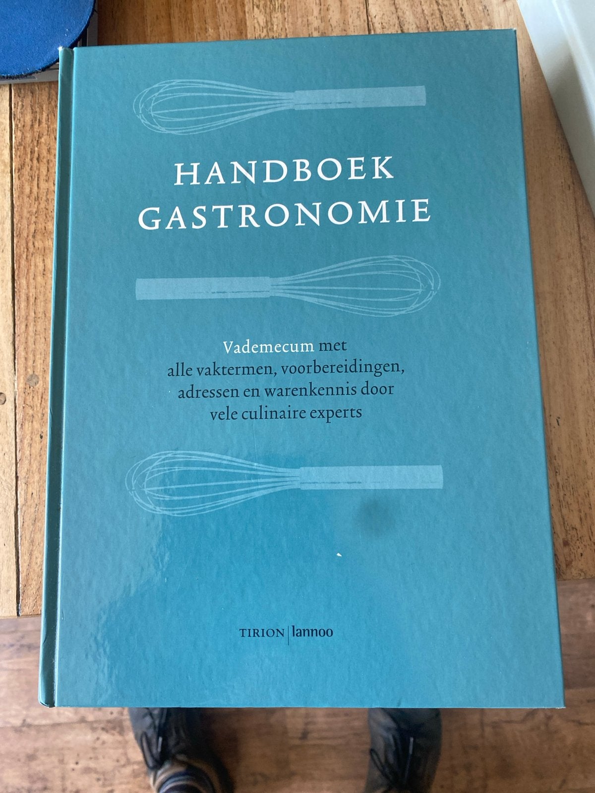 Handboek Gastronomie - Vademecum culinaire experts, Boeken, Kookboeken, Ophalen of Verzenden, Zo goed als nieuw, Overige gebieden