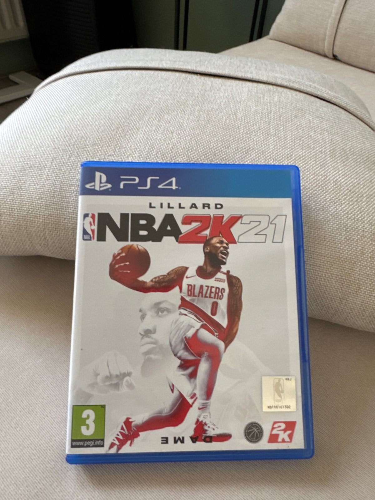NBA 2K21 PS4 - Basketbalgame met Damian Lillard, Spelcomputers en Games, Gebruikt, Eén computer, Ophalen of Verzenden, Sport