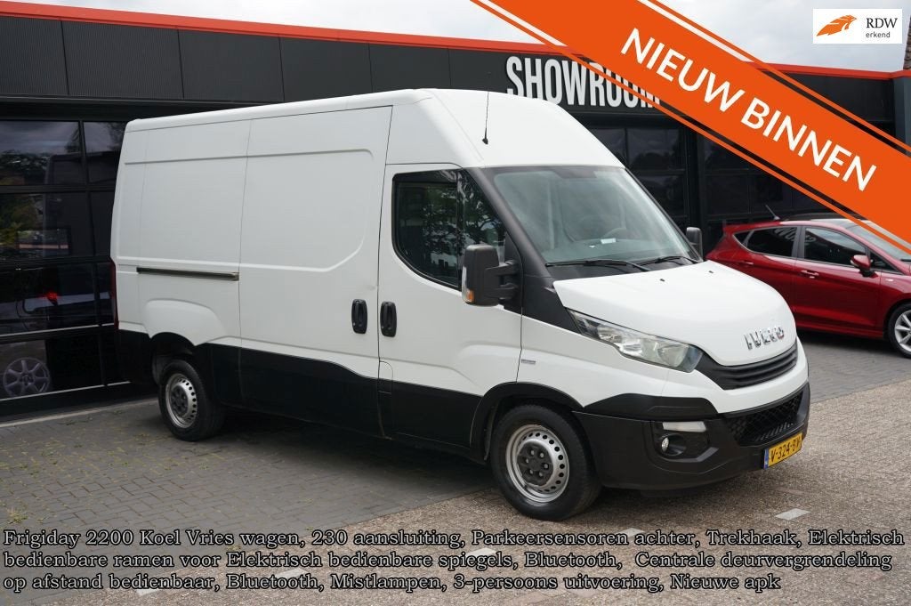 Iveco Daily 35S16V 2.3 352 H2, Koel vrieswagen, Airco, PDC,, Auto's, Bestelauto's, Gebruikt, Iveco, Wit, Bedrijf