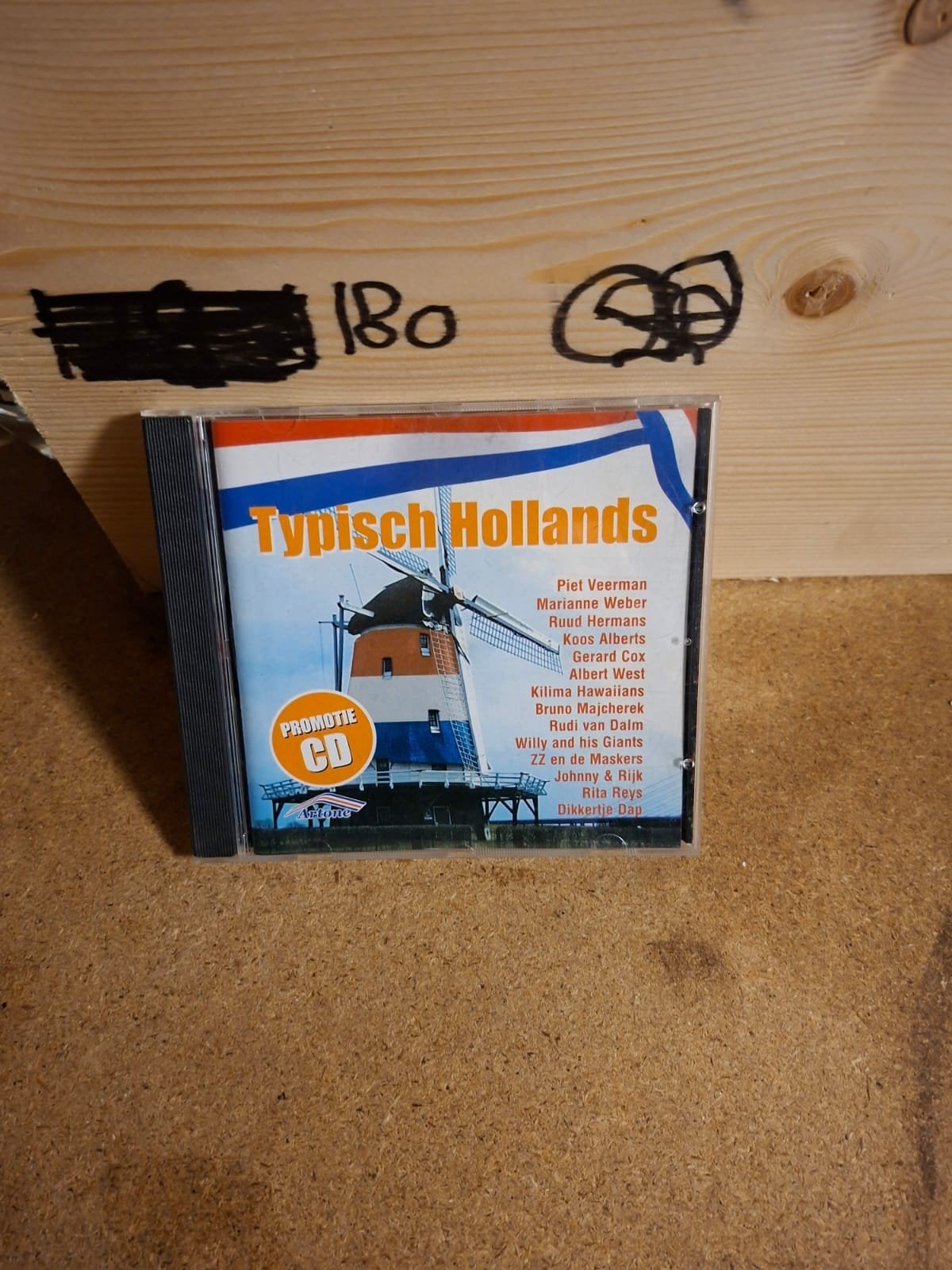 Typisch Hollands - Promotie CD met diverse artiesten, Ophalen of Verzenden, Gebruikt, Overige genres, Verzamelalbum