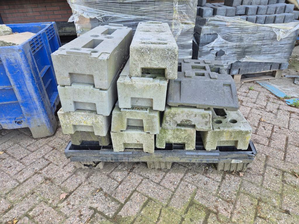 Voeten voor bouwhekken 12x - Stevige betonblokken, Ophalen of Verzenden