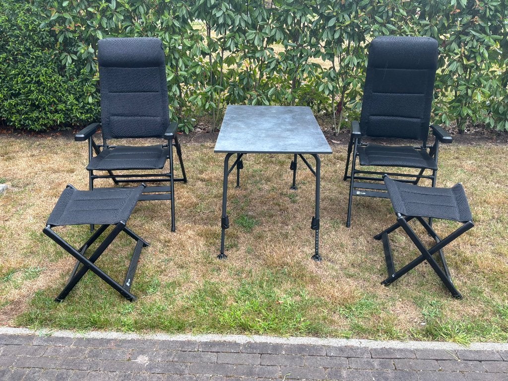Standenstoel 2 stuks met voetenbank en tafel, als nieuw!!, Ophalen, Zo goed als nieuw, Campingstoel