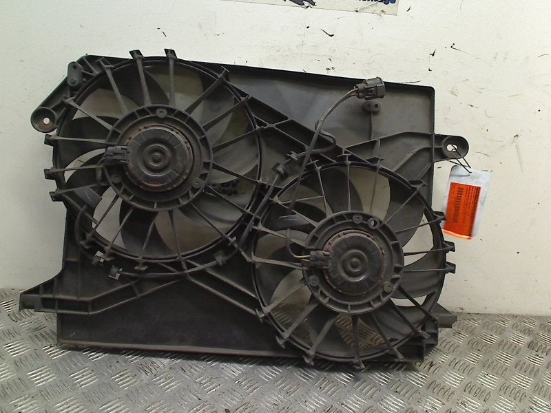 Koelventilator Chrysler 300 C (2004-09/..) 1115095, Webaccessibility@stellantis.com, Gebruikt, Taurusavenue 1, Hoofddorp 2132 LS, , Nederland