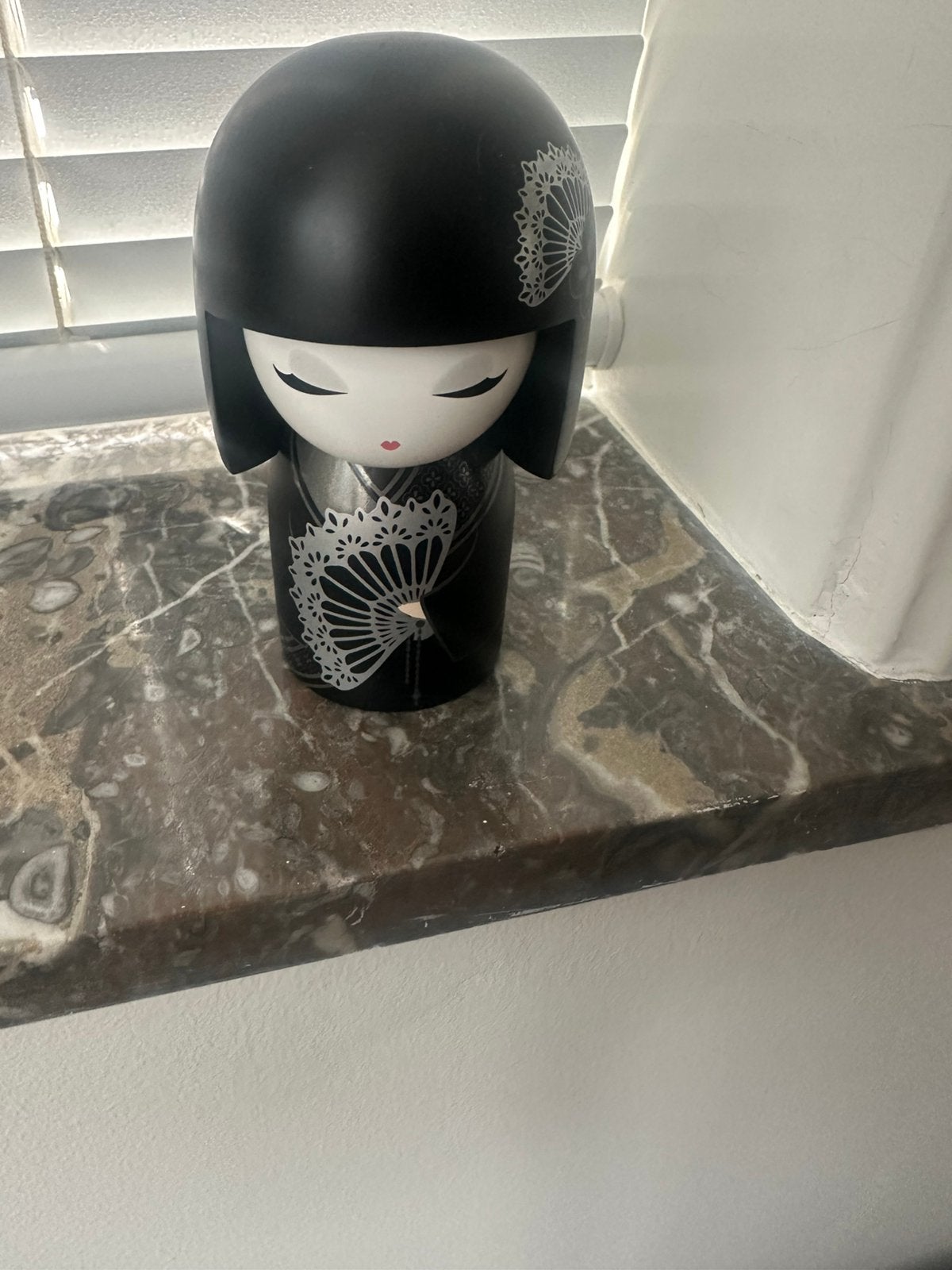 Kimmidoll Maki 10 cm, Ophalen, Zo goed als nieuw, Kunststof, Strip- of Tekenfilmfiguur