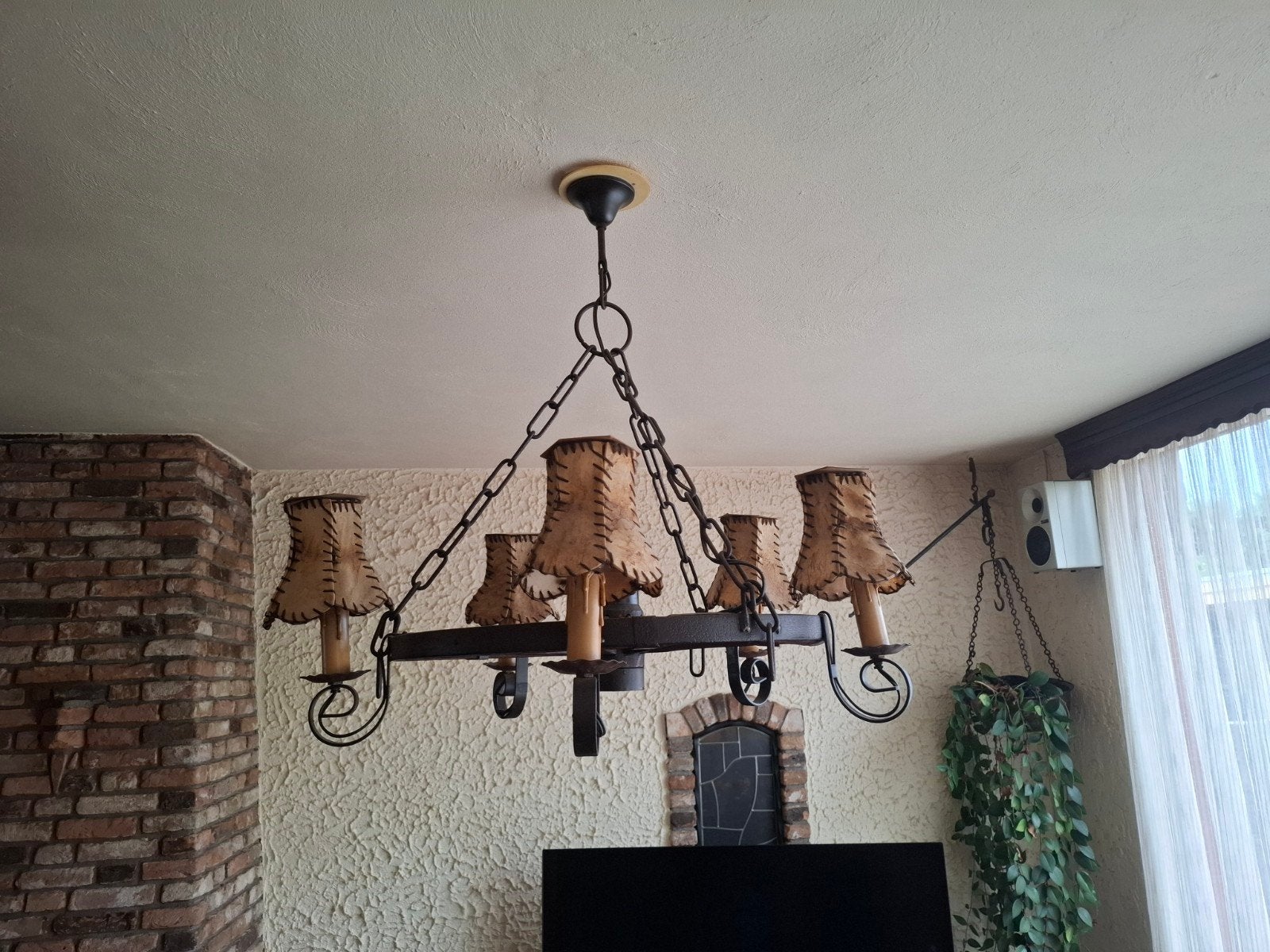 Rustieke kroonluchter met 5 lampen en leren kappen, Huis en Inrichting, Ophalen, Gebruikt, Rustiek, Landelijk, Klassiek, 75 cm of meer