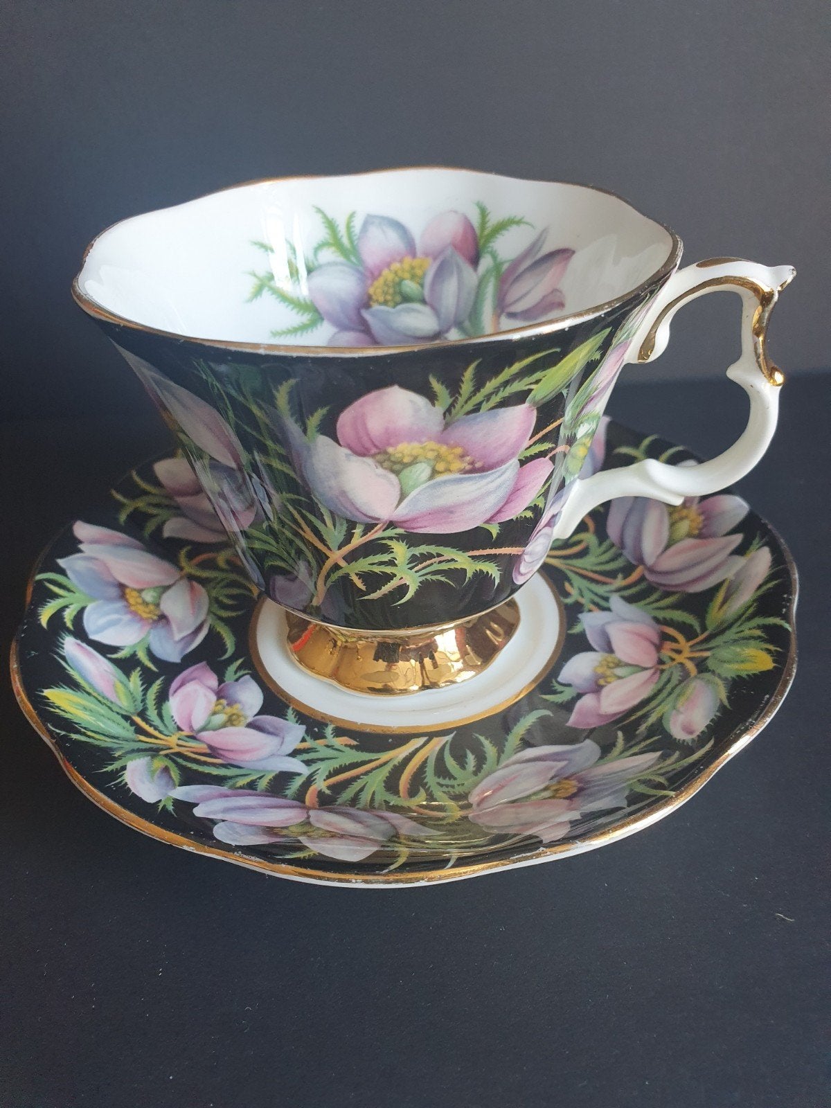 Royal Albert kop en schotel Prairie Crocus, Ophalen of Verzenden, Gebruikt, Porselein, Kop en/of schotel
