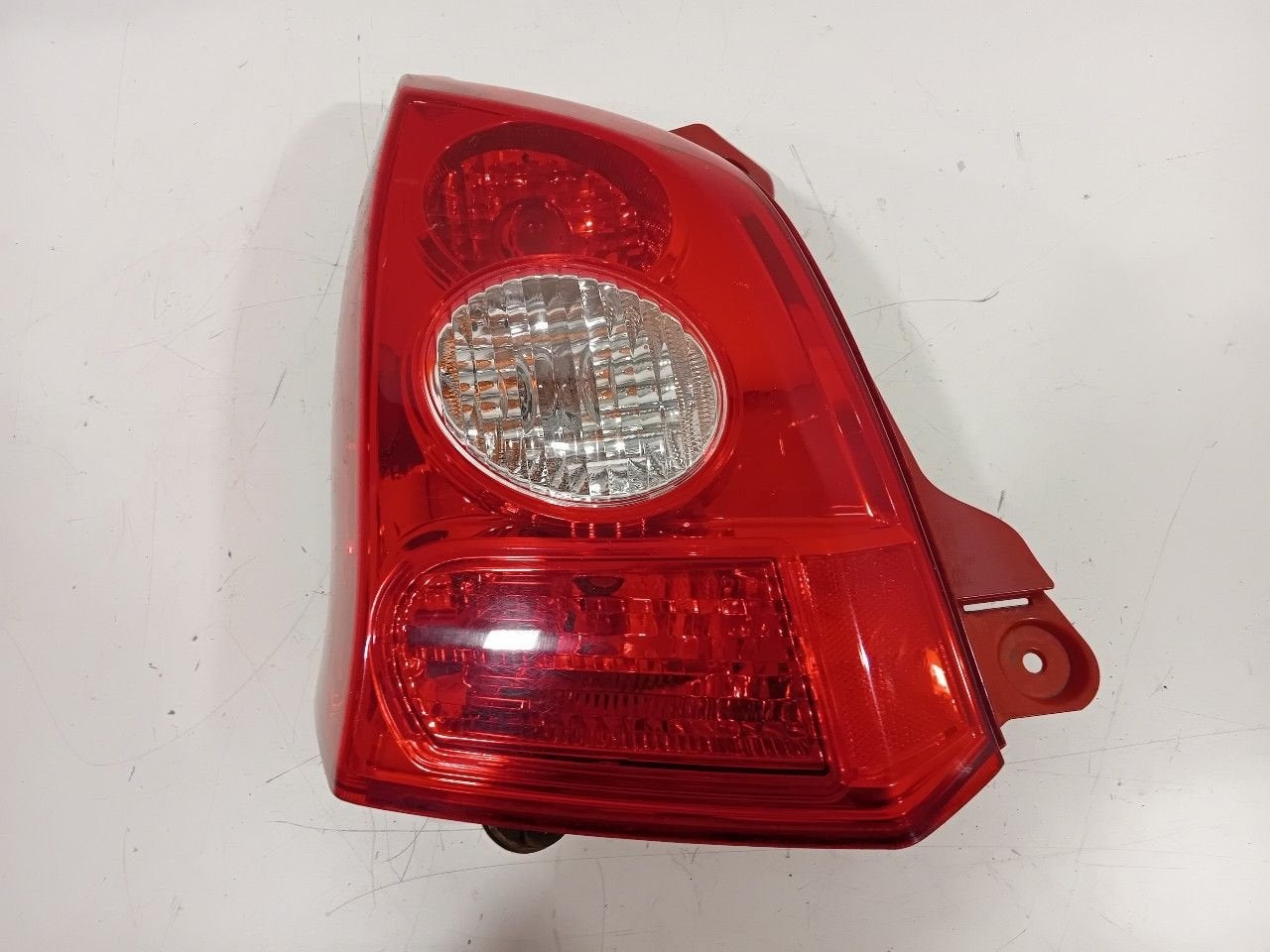 Achterlicht links buiten Suzuki Alto, Onderdelen@venauto.nl, Van der Ven Autorecycling B.V., Gebruikt, Ettenseweg 76, 4706 PB Roosendaal, The Netherlands