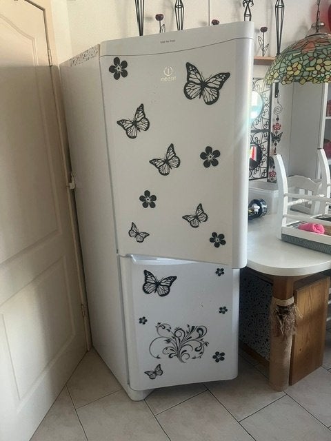 Indesit no frost combi koelkast met vriezer, Witgoed en Apparatuur, Koelkasten en IJskasten, Ophalen, Gebruikt, 200 liter of meer
