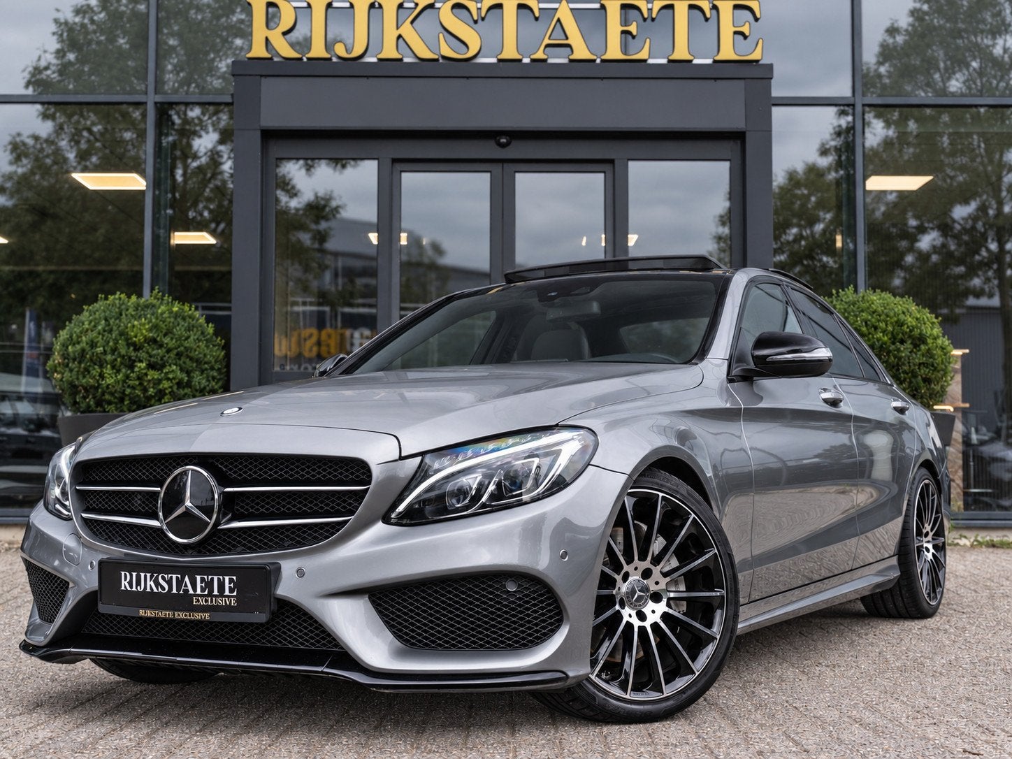 Mercedes C-klasse C400 4MATIC|PANO|BURMESTER|HUD|ACC|19'|CAM, Auto's, Dealer onderhouden, Met garantie (alle), 2996 cc, Bedrijf