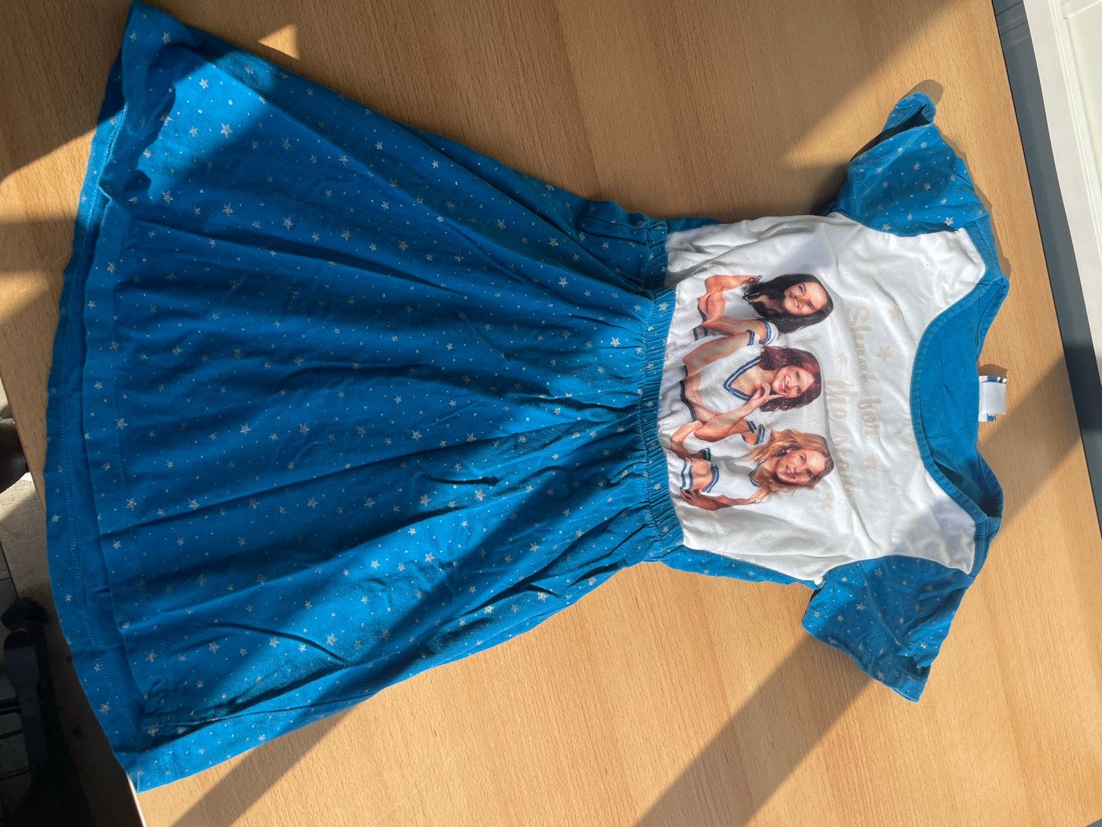 K3 jurk blauw met sterren en opdruk maat 134/140, Ophalen of Verzenden, Gebruikt, Meisje, Jurk of Rok