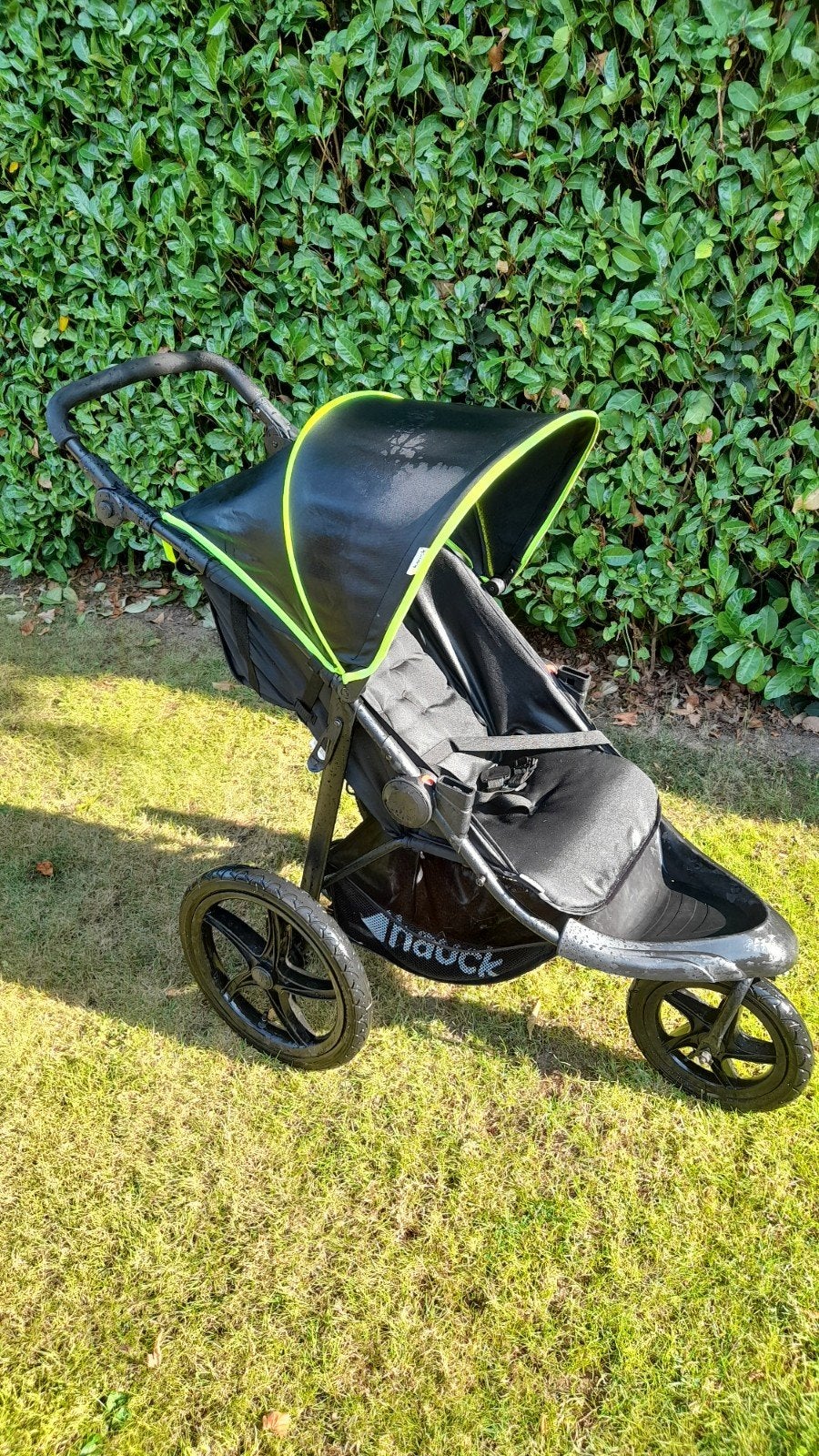 Hauck Runner Driewieler Jogger Buggy Zwart/Neon-Geel, Kinderen en Baby's, Kinderwagens en Combinaties, Verstelbare duwstang, Zo goed als nieuw