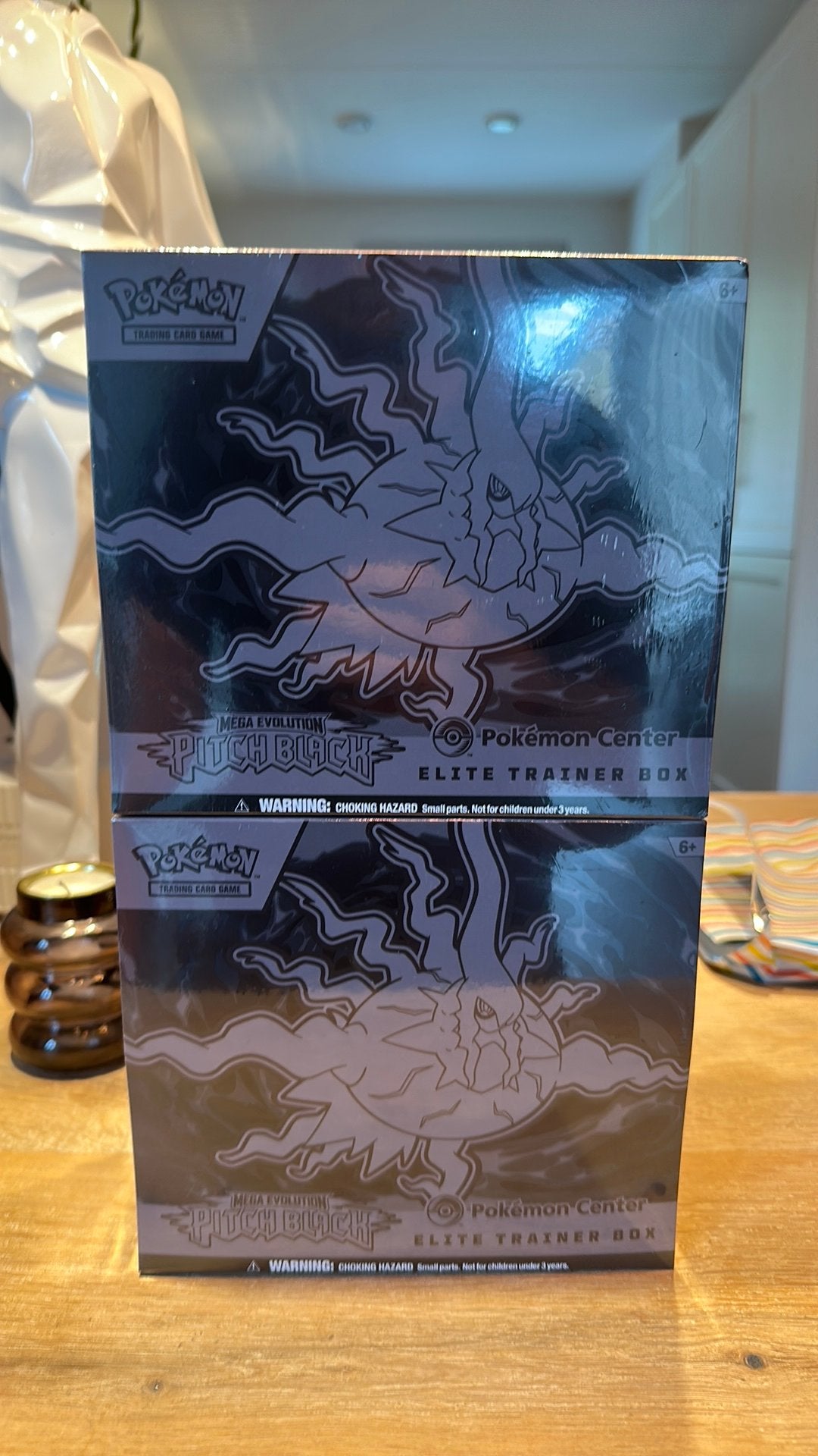 Pokemon center Elite Trainer box (ETB) Pitch Black, Ophalen of Verzenden, Zo goed als nieuw, Boosterbox