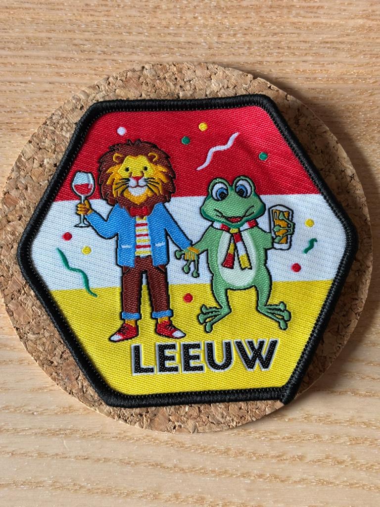 Oeteldonk embleem 59, Verzenden, Zo goed als nieuw