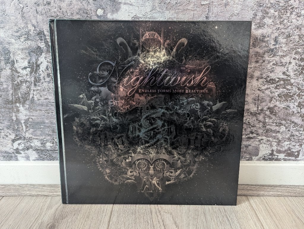 Nightwish: Endless Forms Most Beautiful (Artbook)[3CD/LP], Metal, Verzenden, Zo goed als nieuw, Inclusief boekje