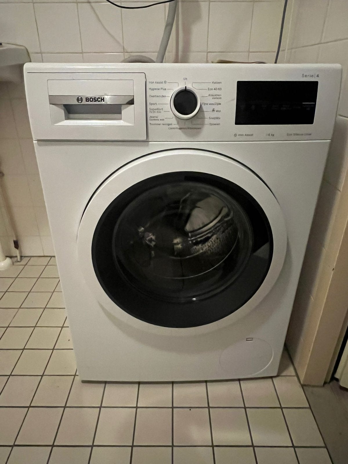 Wasmachine Bosch, Ophalen, Zo goed als nieuw, 1200 tot 1600 toeren, 85 tot 90 cm