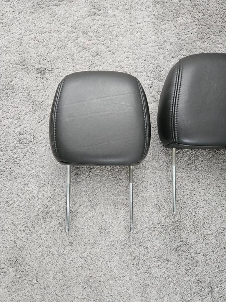 2 Hoofdsteunen voorstoel Saab 97x - Zwart leer, Auto-onderdelen, Interieur en Bekleding, Ophalen of Verzenden, Gebruikt, Saab