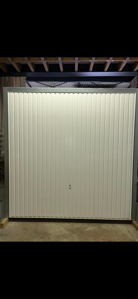Nieuwe kanteldeur, Ophalen, 120 cm of meer, 215 cm of meer, Garagedeur