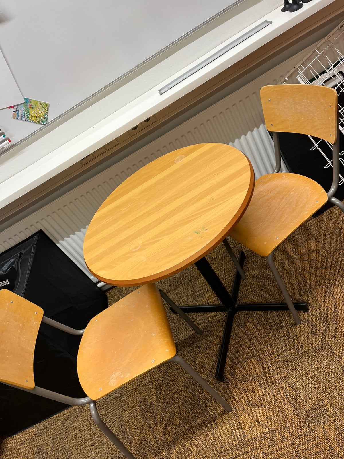 Kleine ronde tafel hout/ metaal, Ophalen, Gebruikt