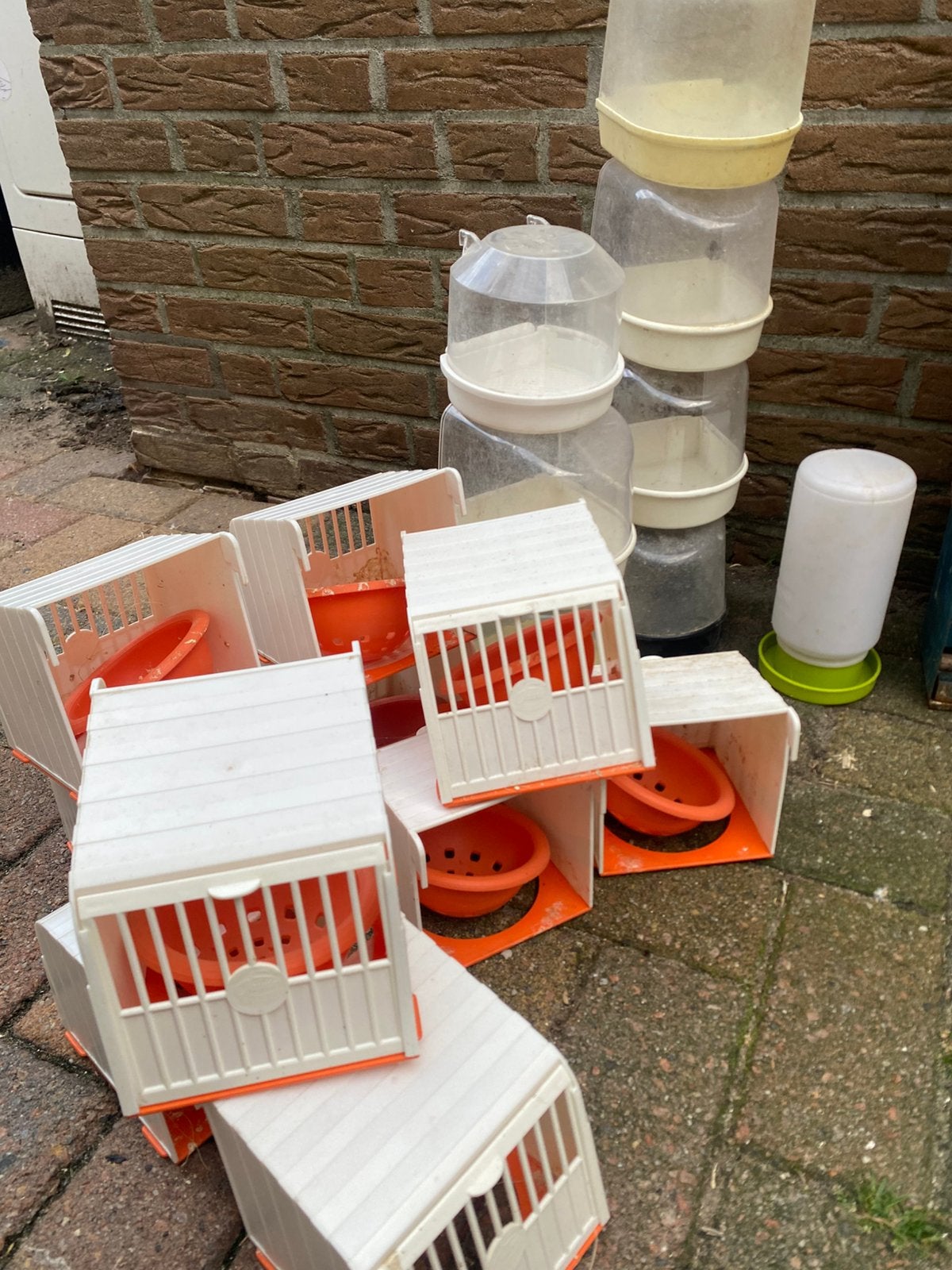 Nestkastjes en badjes ( Tropen en kromsnavels ), Dieren en Toebehoren, Vogels | Toebehoren, Ophalen, Zo goed als nieuw, Kooi-accessoires