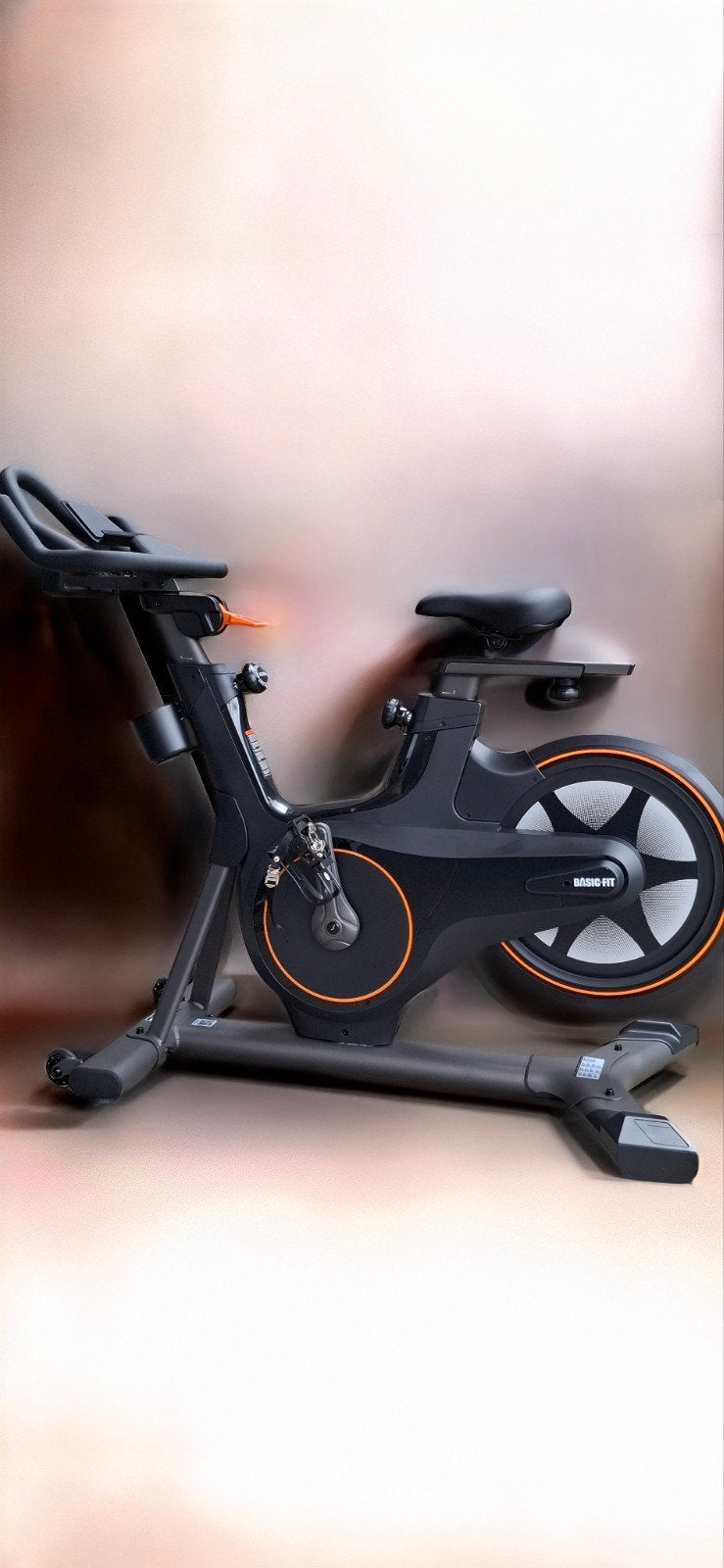 Basic Fit Smartbike Hometrainer. Nieuwprijs €299,-, Ophalen, Nieuw, Hometrainer