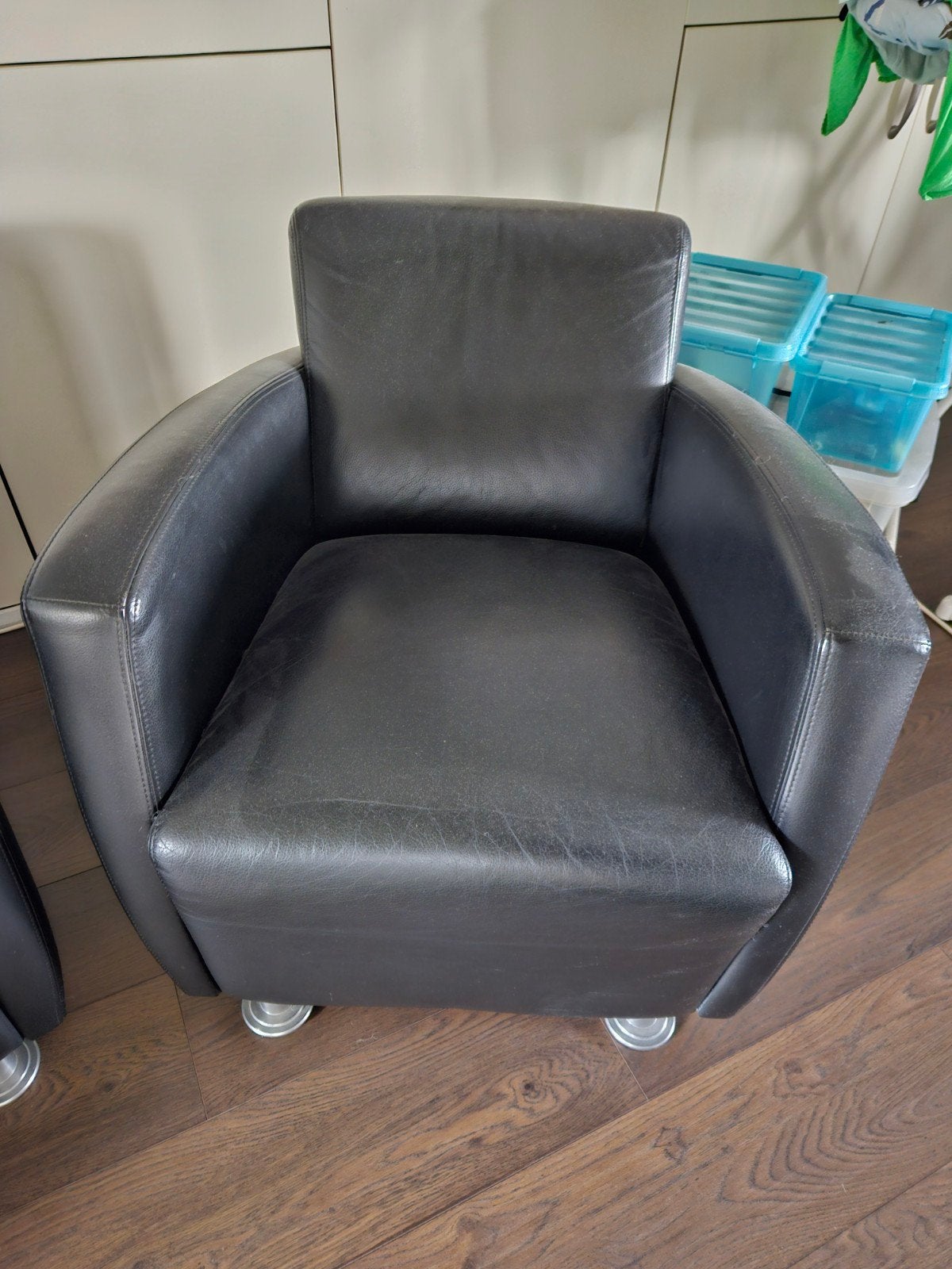 2x Leren club fauteuils zwart, Huis en Inrichting, Ophalen, Zo goed als nieuw, 75 tot 100 cm, Modern