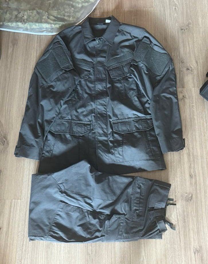 Uniform polen speciale eenheid, Verzamelen, Militaria | Algemeen, Landmacht, Kleding of Schoenen, Nederland, Ophalen of Verzenden