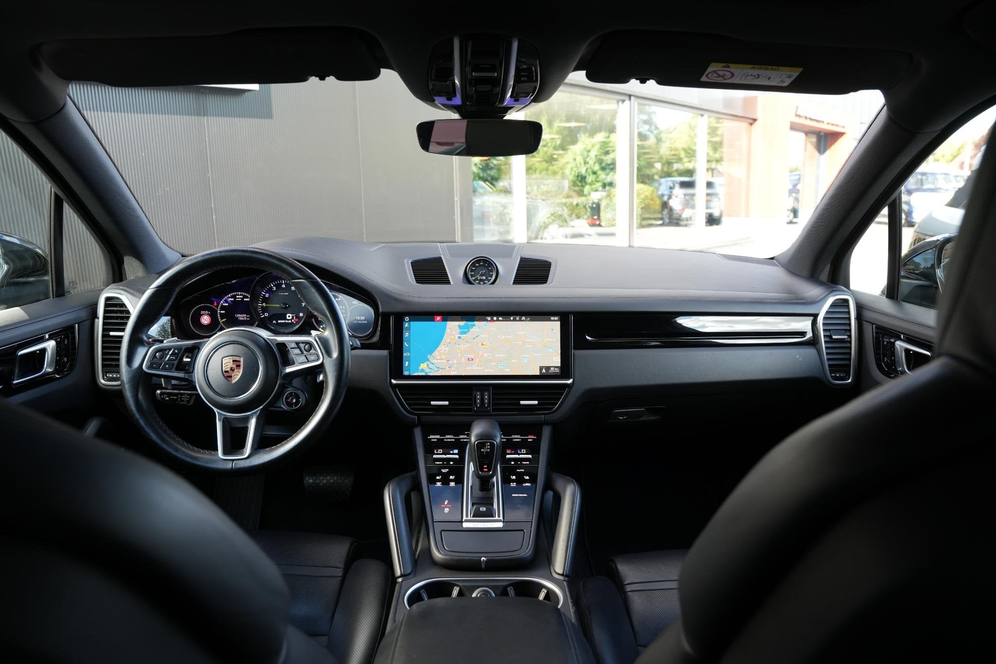 Porsche Cayenne 3.0 E-Hybrid Panoramadak Sportchrono HeadUp, Auto's, Automaat, Cayenne, Euro 6, 2995 cc