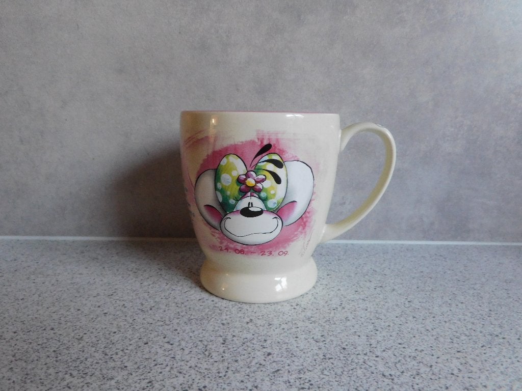 Mok 9,5x8,5 cm. Sterrenbeeld Maagd Diddl, Huis en Inrichting, Ophalen of Verzenden, Zo goed als nieuw, Overige stijlen, Kop(pen) en/of Schotel(s)