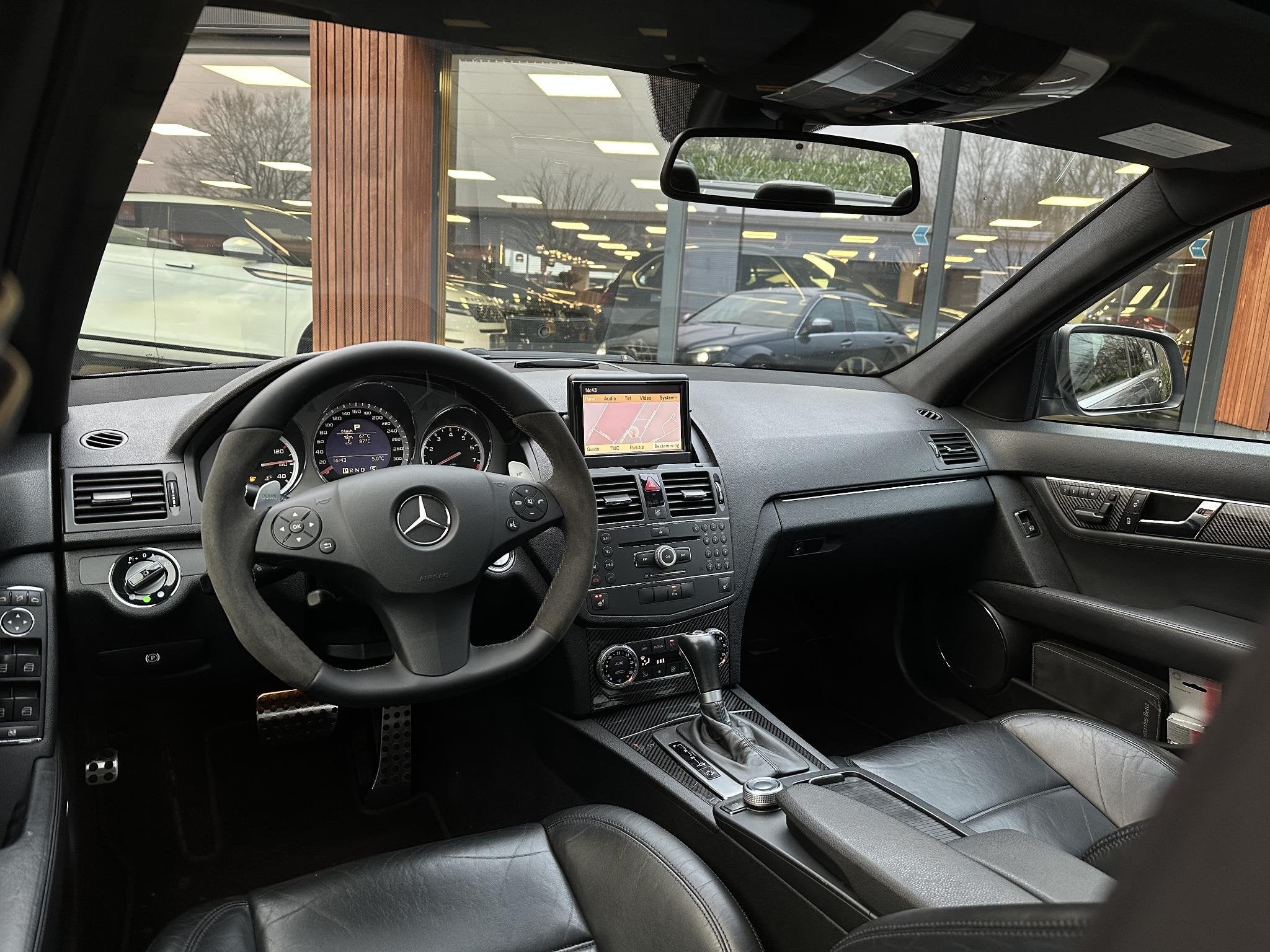 Mercedes-Benz C-klasse AMG 63 Schuifdak Leer Carbon Xenon Ke, Auto's, Automaat, Gebruikt, Leder en Stof, Origineel Nederlands