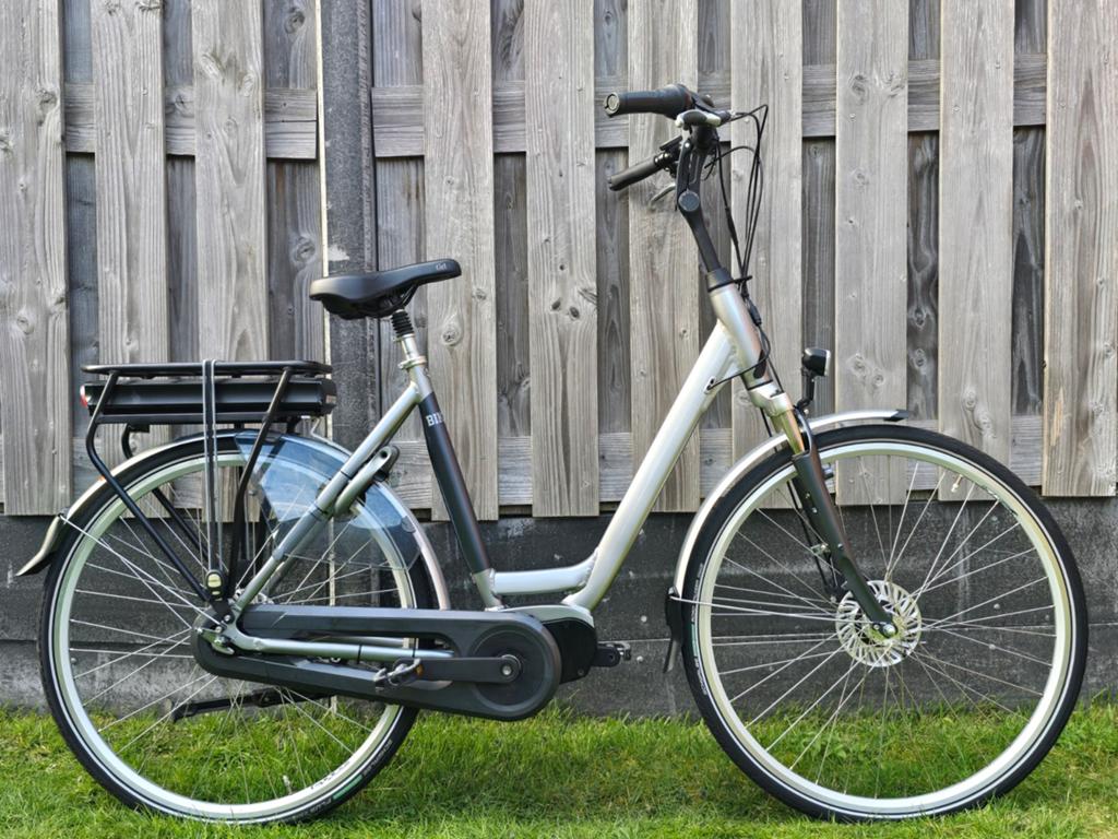 Bikkel Ibee Middenmotor 56cm Dames E-Bike Elektrischefiets, Fietsen en Brommers, 53 tot 56 cm, Versnellingen, Zo goed als nieuw