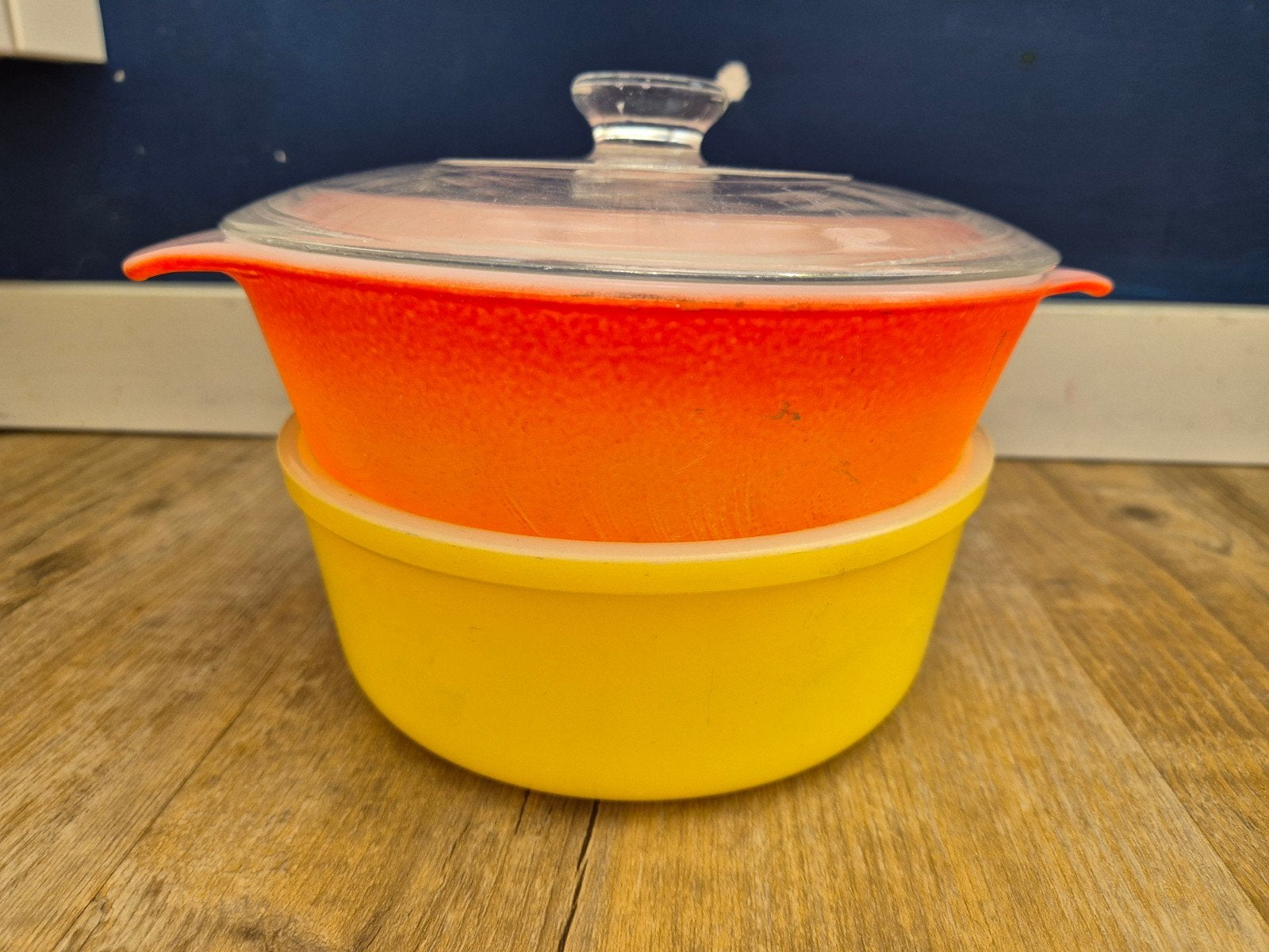 Schaal Geel Arcopal en Oranje Fire King Usa jaren 60-70, Ophalen of Verzenden, Gebruikt, Glas, Overige typen