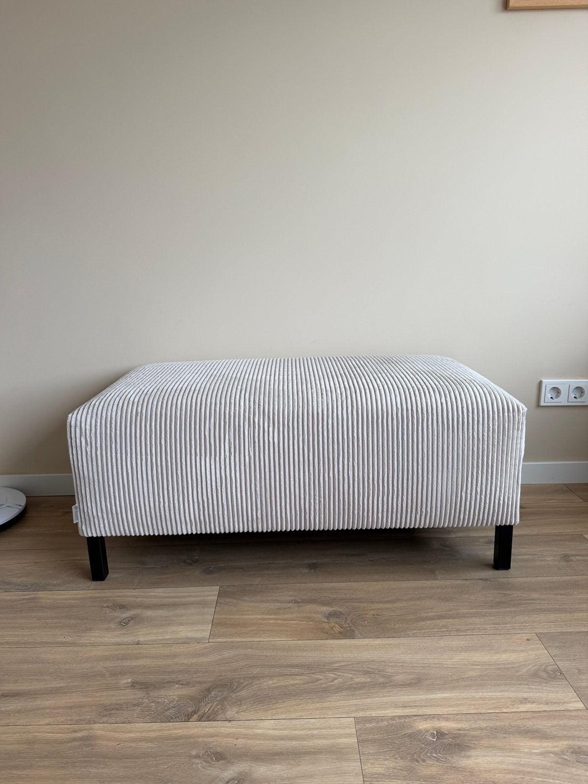 Poef By Sidde Riblin 101 Ivory Beige, Ophalen, Zo goed als nieuw, Rechthoekig, Stof