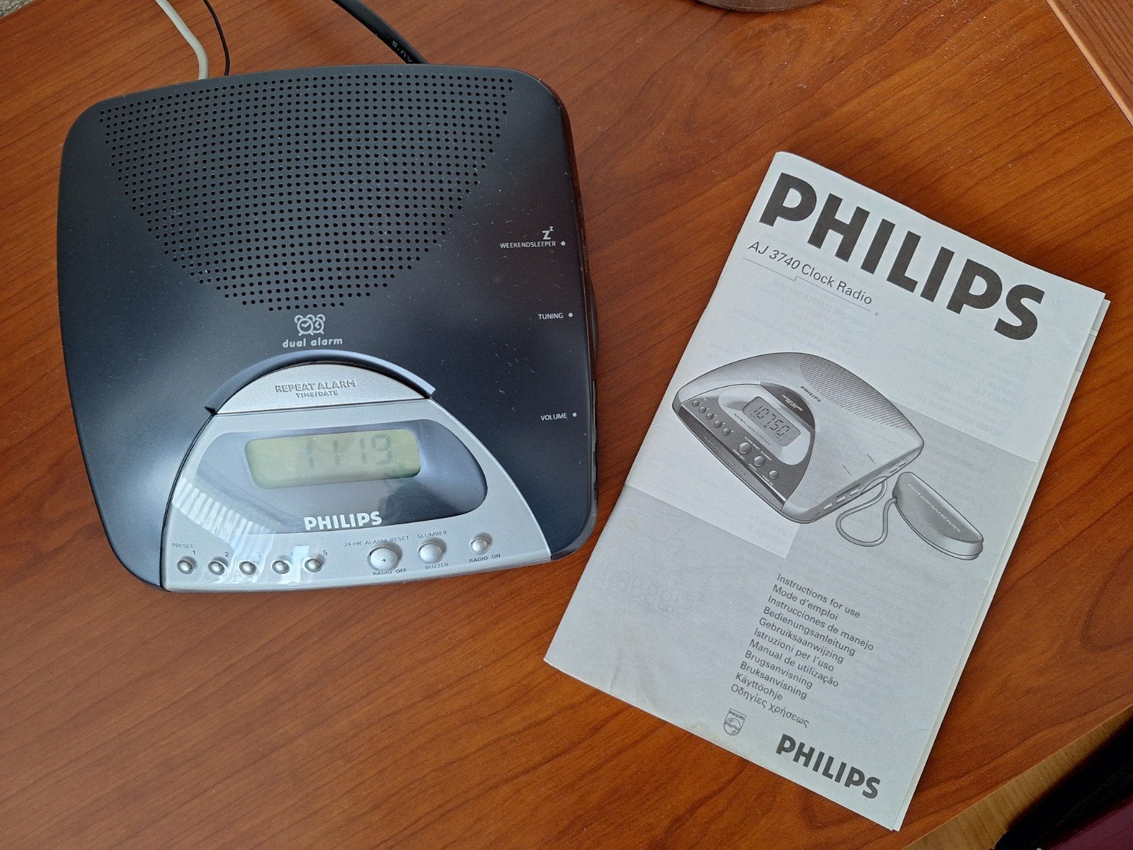 Philips AJ 3740 wekker clock Radio Controlled. Als nieuw., Ophalen of Verzenden, Zo goed als nieuw, Radio