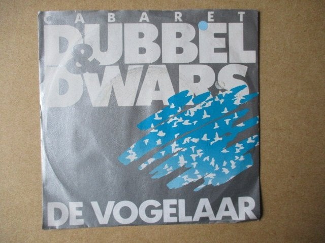 s0185 cabaret dubbel en dwars - de stoelen van belang, Ophalen, Gebruikt, 7 inch, Overige genres