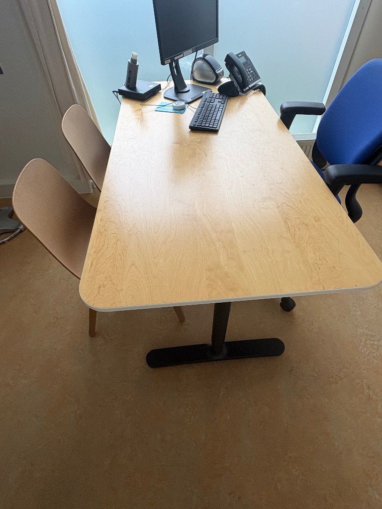 bureau, Ophalen, 160 cm, Gebruikt, Spaanplaat of MDF