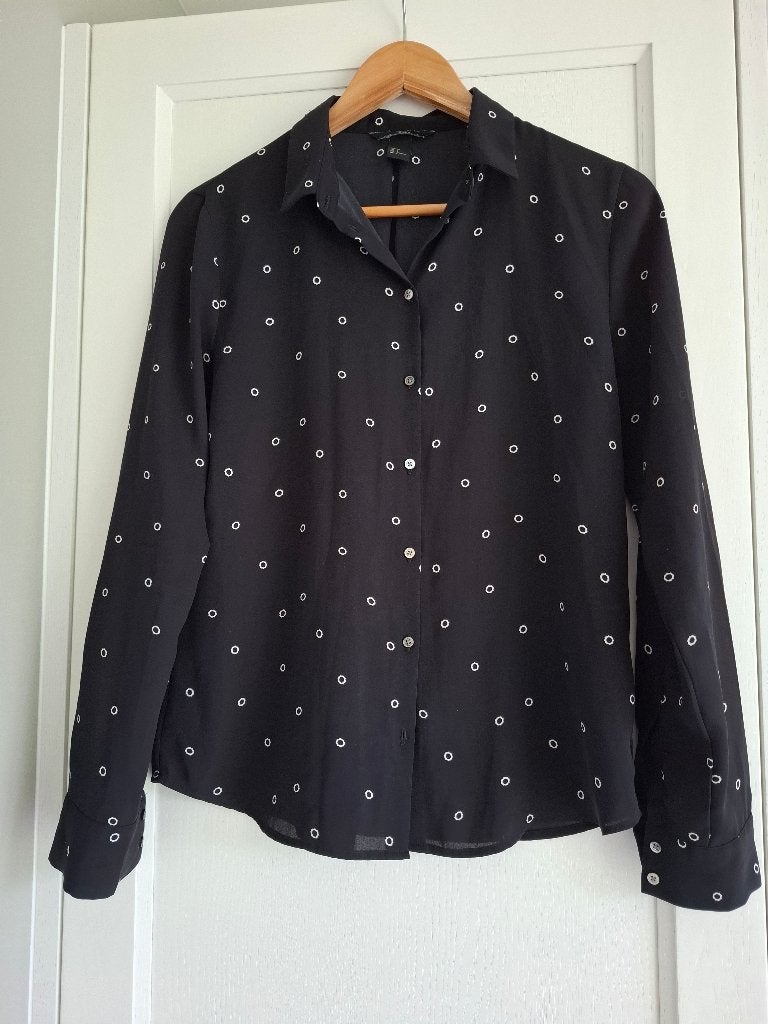 H&M blouse - zwart met witte stippen - maat 36, Kleding | Dames, H&M, Zwart, Ophalen of Verzenden, Zo goed als nieuw