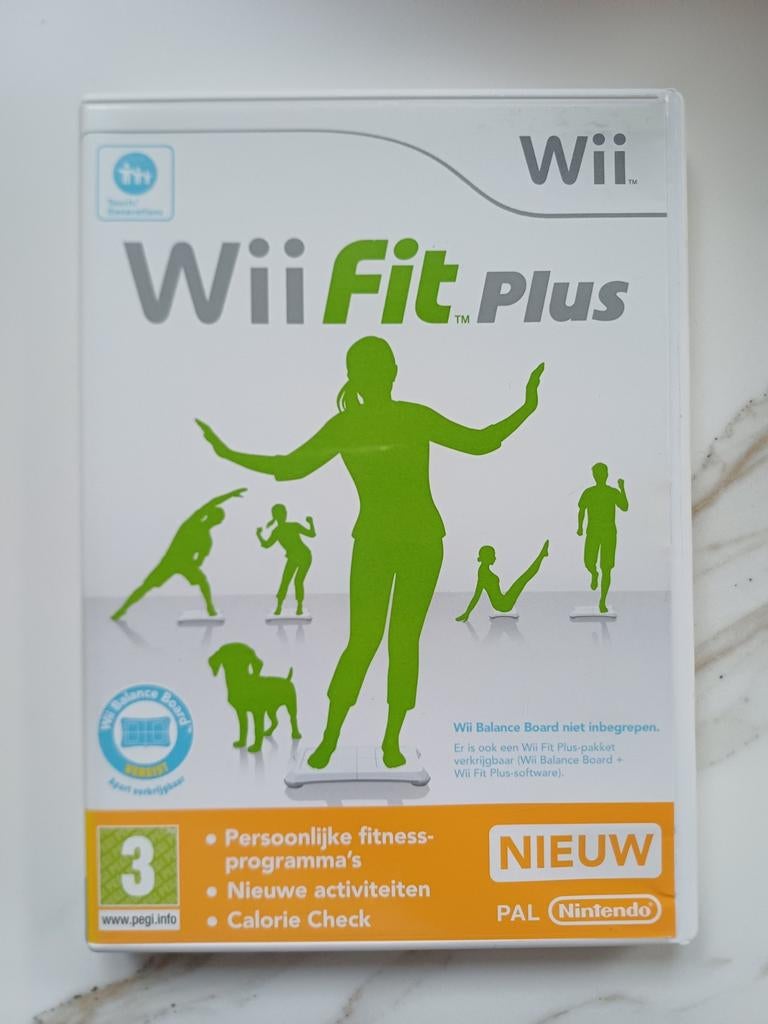 Nintendo Wii - Wii fit plus, Spelcomputers en Games, Ophalen of Verzenden, Zo goed als nieuw, Zonder controller