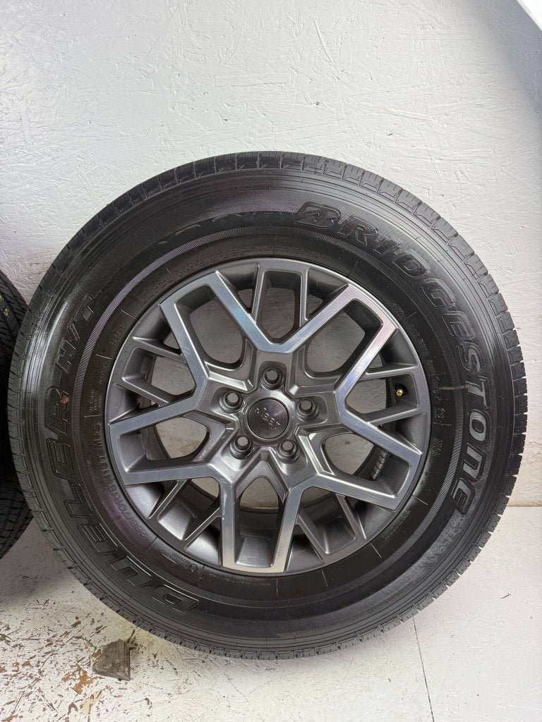 5X Originele Jeep wrangler JL JK velgen 18" 5x127 nieuw!, Auto-onderdelen, Banden en Velgen, Niet ingevuld, 18 inch, Gebruikt