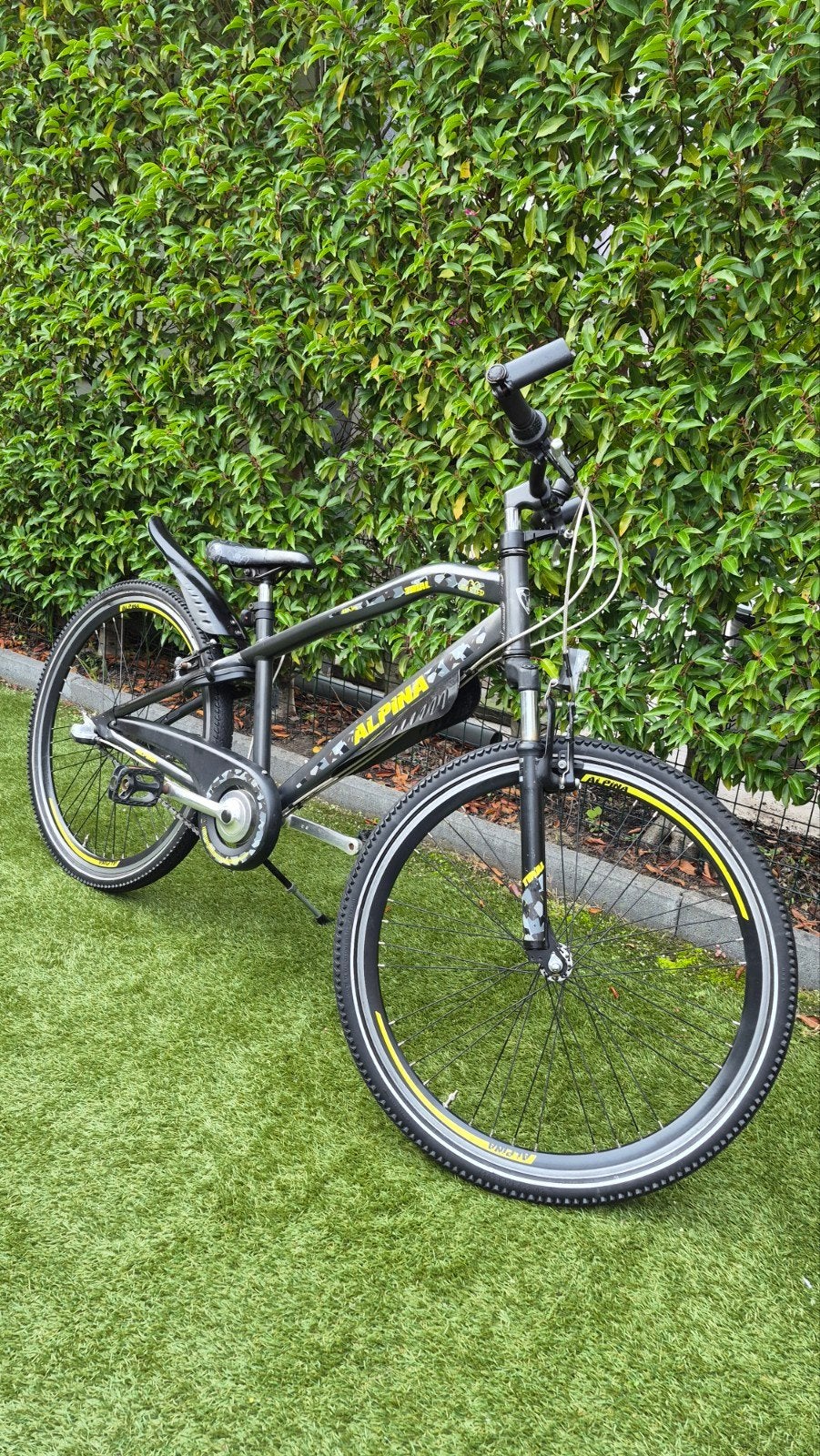 Alpina Trial kinderfiets matzwart/geel 26 inch, Ophalen, Gebruikt, 26 inch of meer, Versnellingen